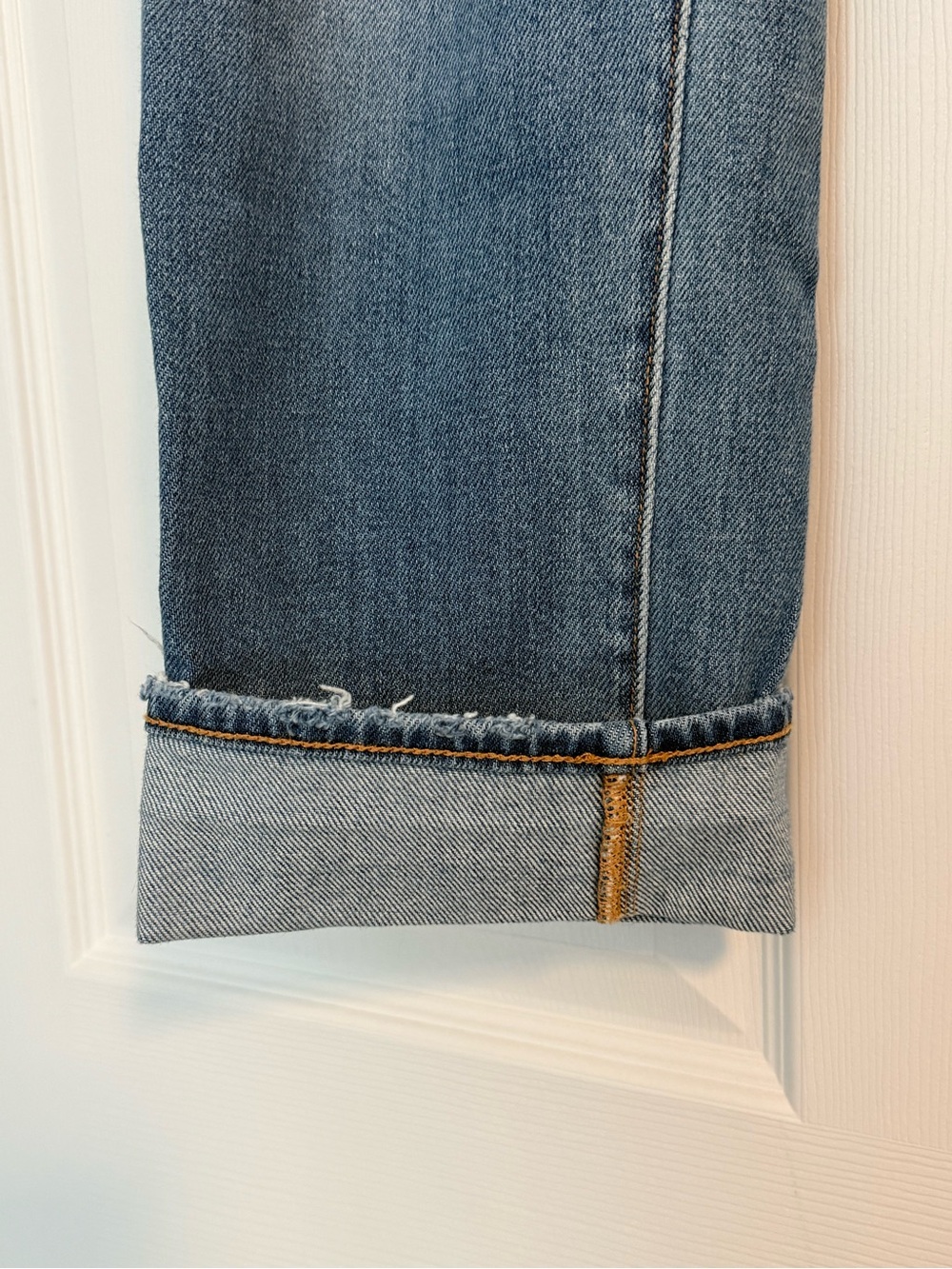 Hatch Distressed Maternity Boyfriend Jean - size 28 - Picture 4 of 8